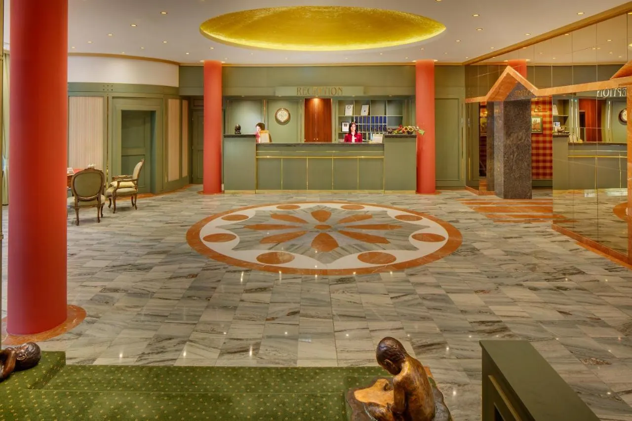 ****  Hotel Savoy פראג צ'כיה