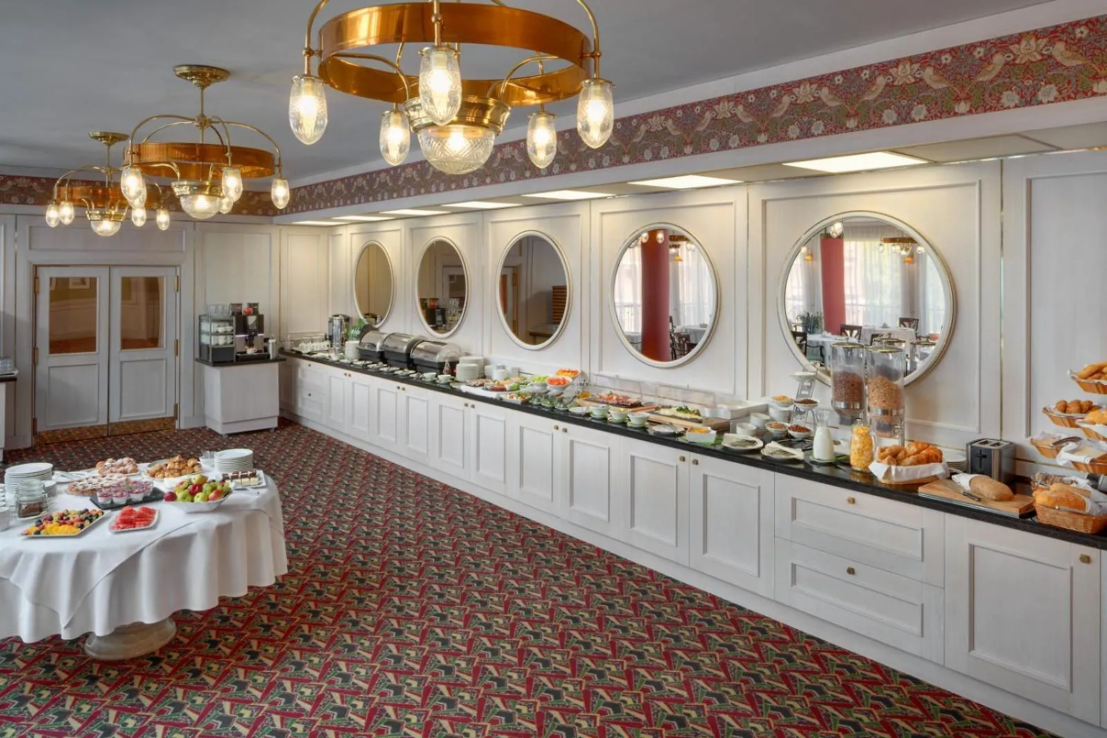 Hotel Savoy Praga 4*,